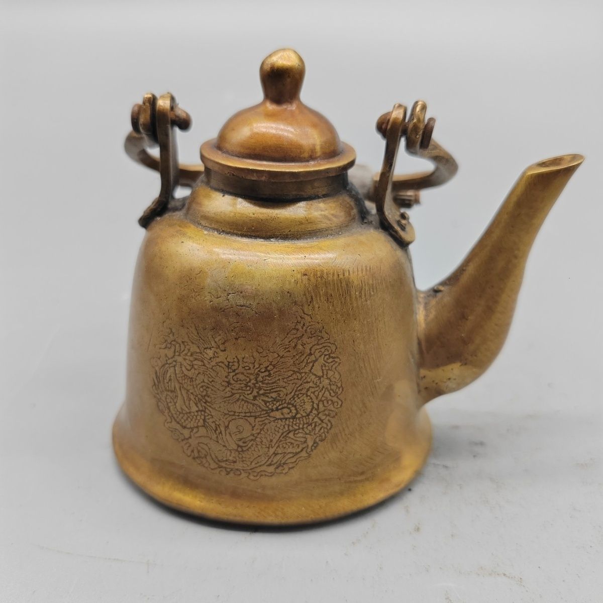 Collectible Vintage Wine - アンティークヴィンテージ古物コレクション真鍮製持ち手付きティーポット、収集価値のある水差し/ワインポット、家の装飾品、工芸彫刻像
