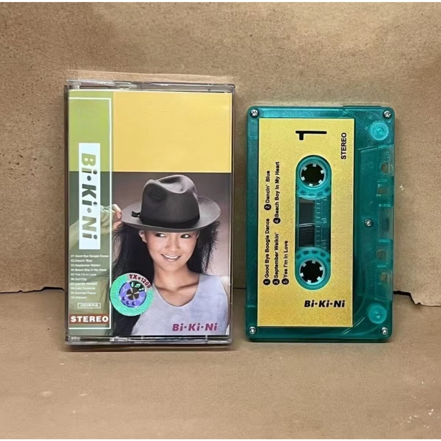 レトロな日本のアーバンポップ音楽カセットテープ　陽気なヴィン - Vintage And Collectible のレビューと価格