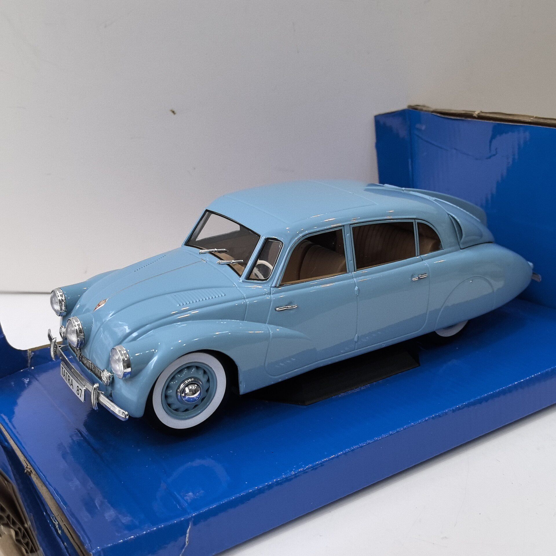 MCGダイキャスト 1/18スケール TATRA 87 ヴィ - Vintage And Collectible のレビューと価格